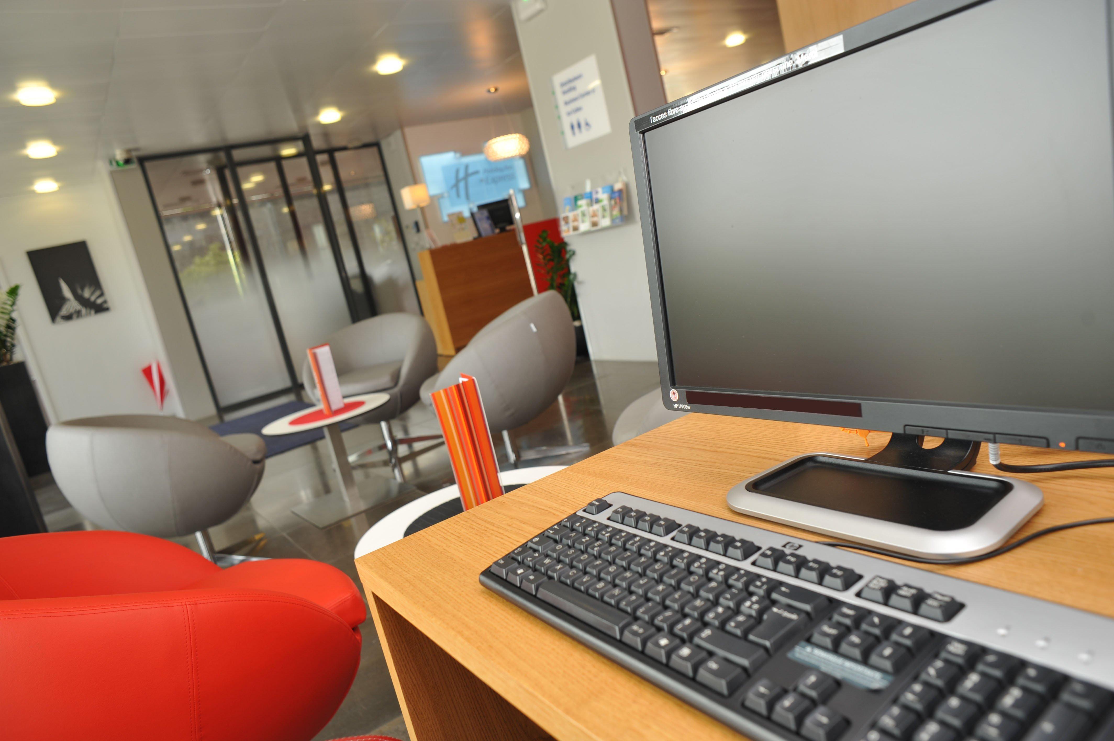Holiday Inn Express Saint-Nazaire By Ihg Eksteriør billede